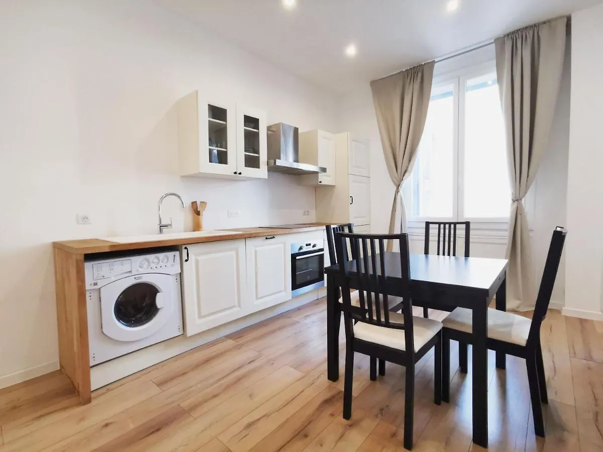 Apartment T2 Antibes Centre-Ville Spacieux Lumineux